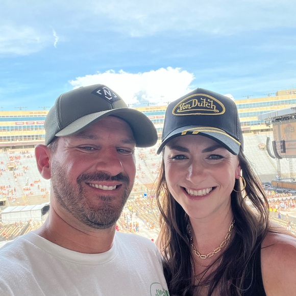 Meet your Posher, Lindsay - Picture 5 of 5